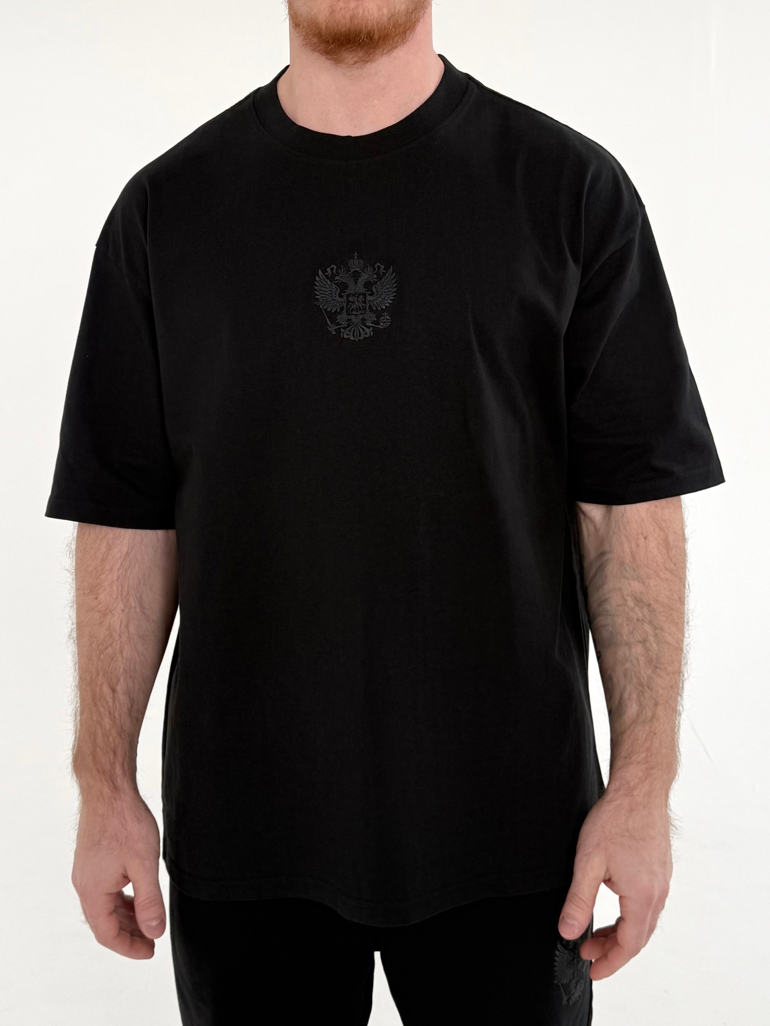 Футболка-ковер в черном цвете