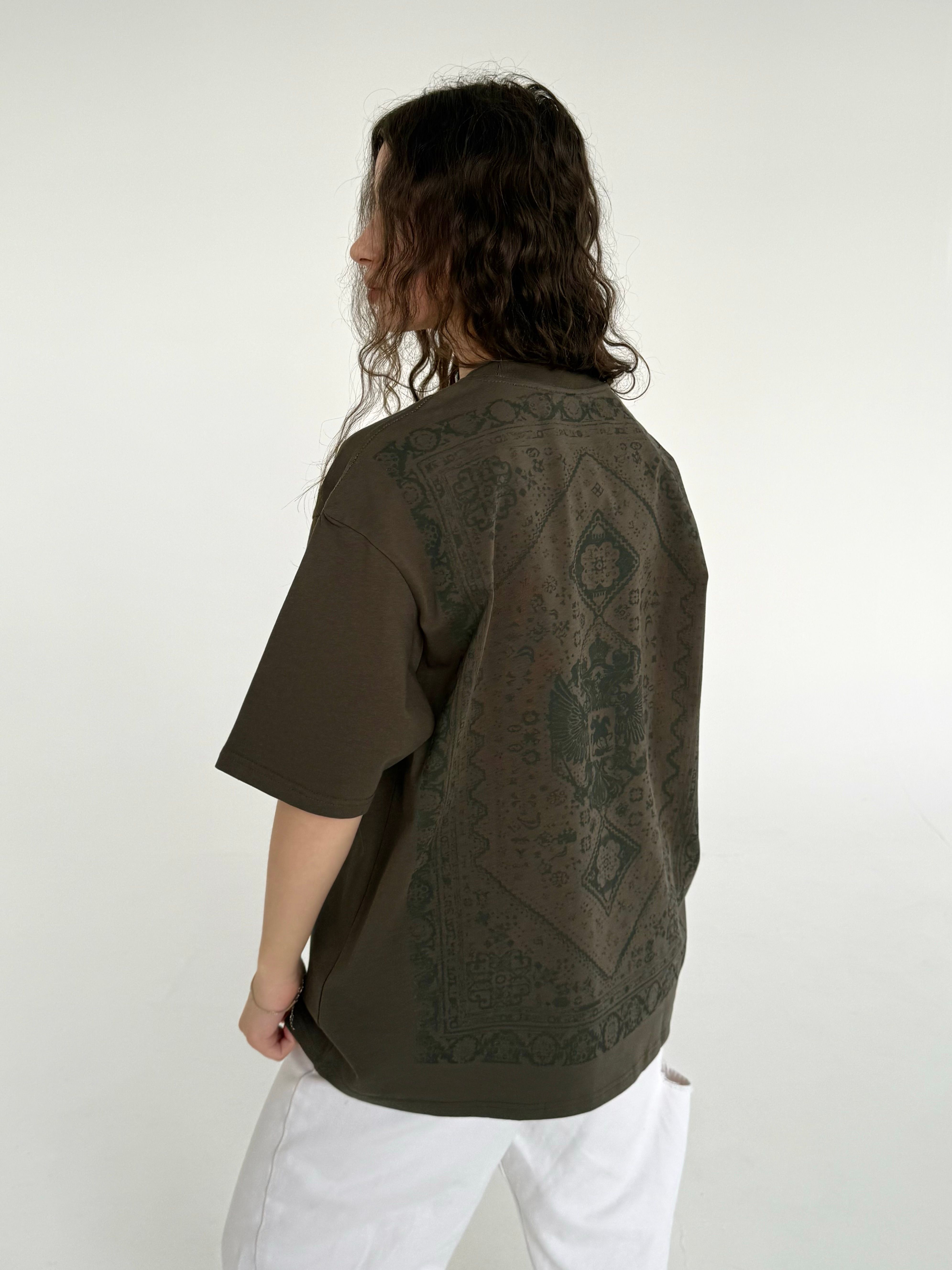 Футболка-ковер в цвете хаки