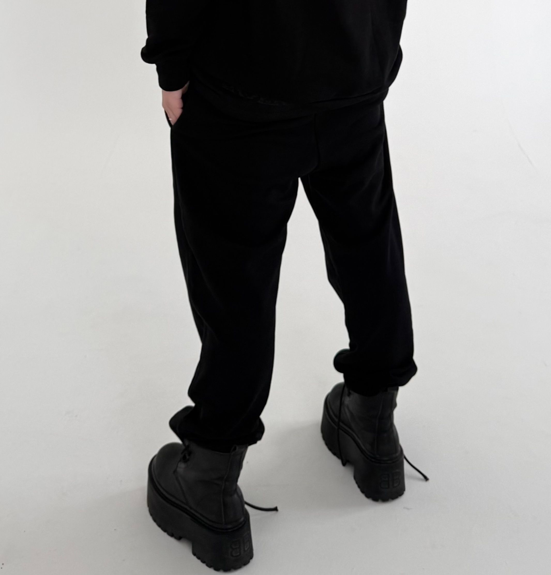 Черные штаны "Герб"