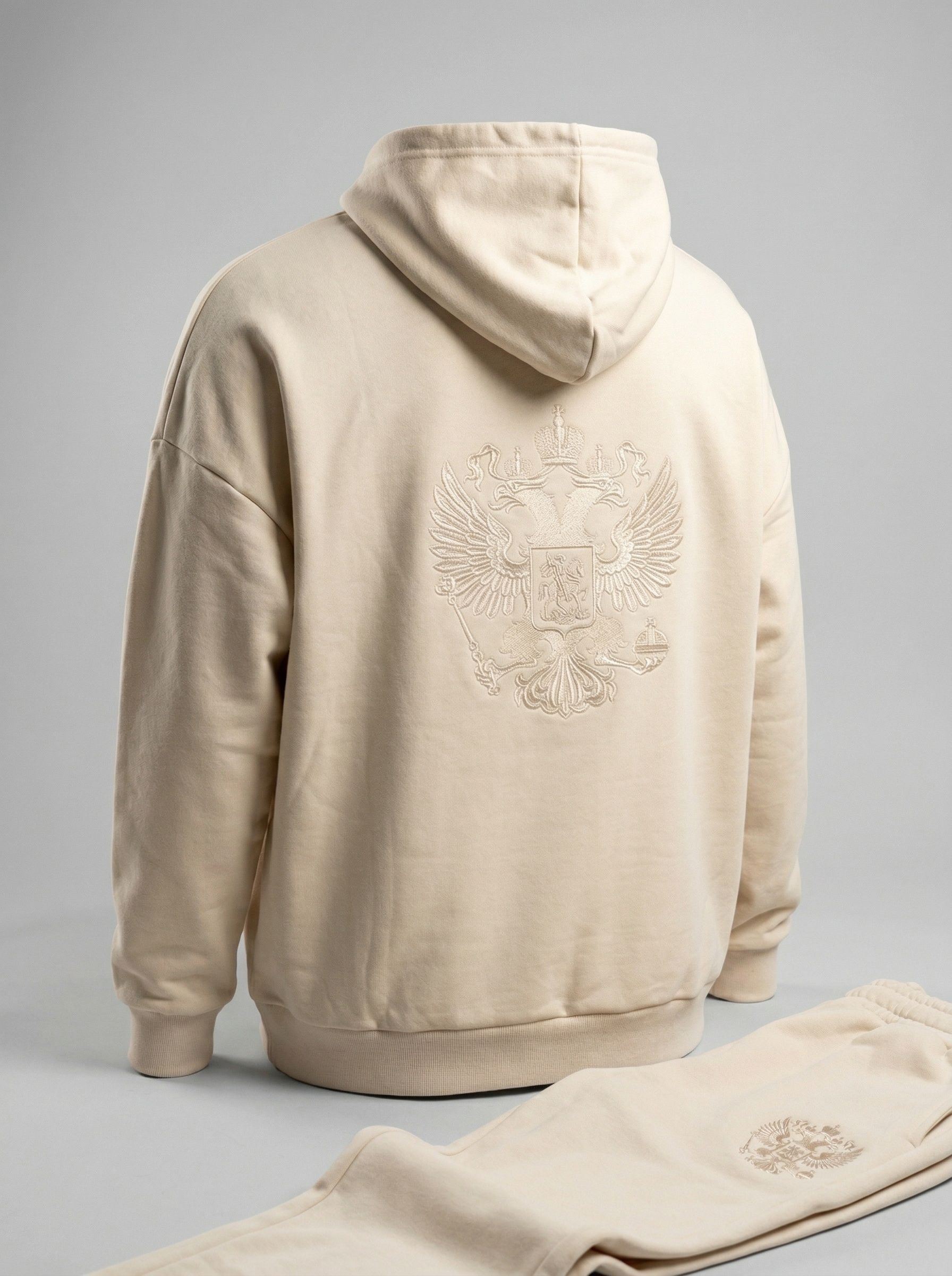 Молочное худи "Герб"
