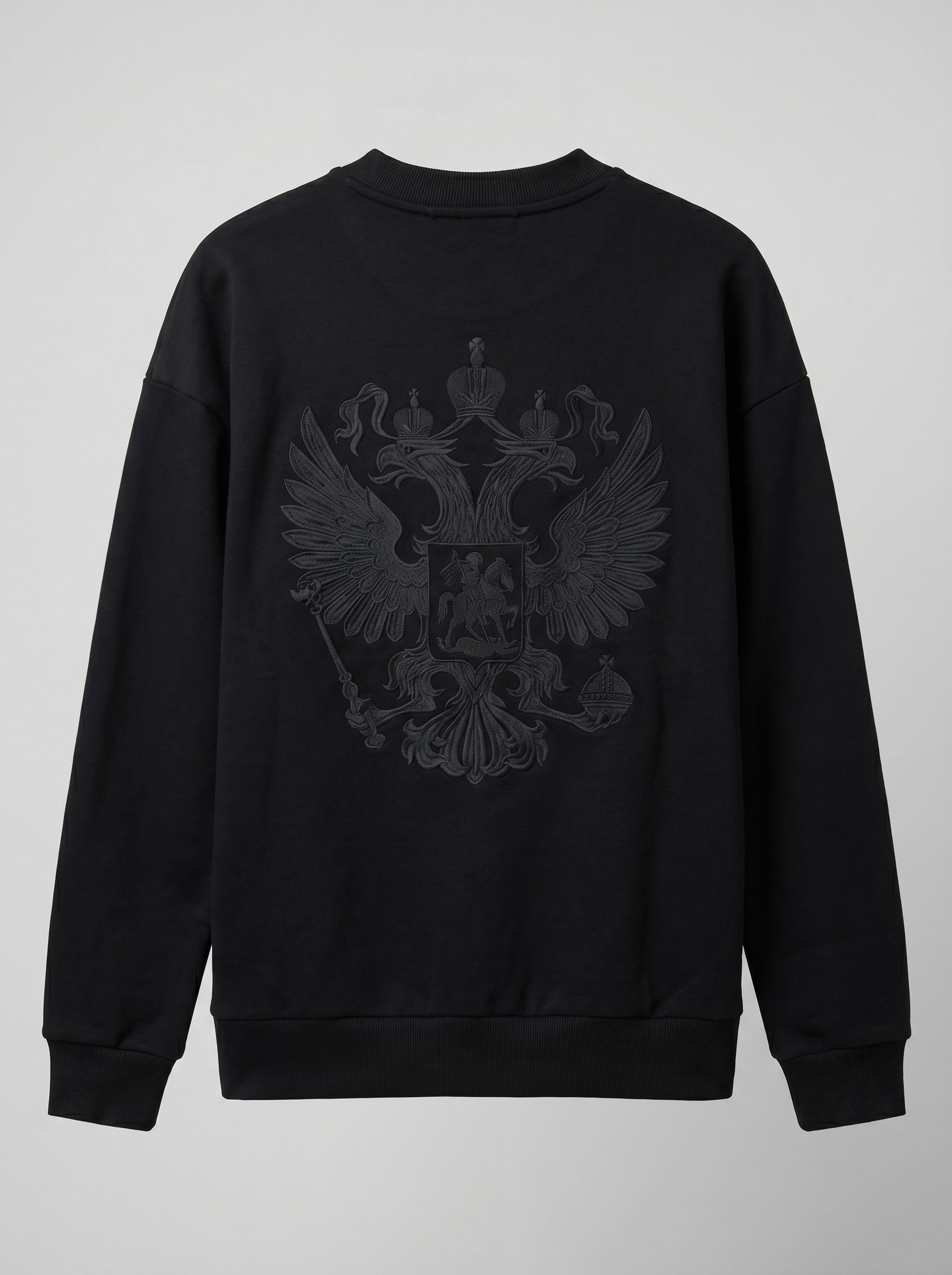 Чёрный свитшот с вышивкой "Герб"